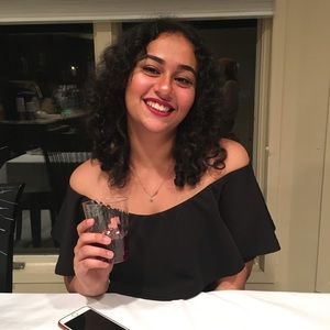 Meet your Posher, Deeba